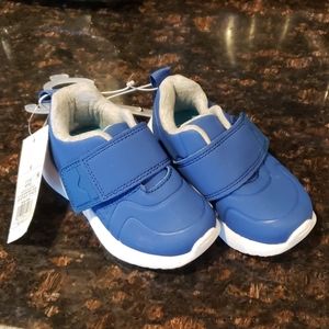 NWT Cat & Jack sneakers